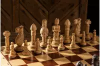 DUŻE SZACHY DĘBOWE (64,5x65cm) intarsjowane, rzeźbione, drewniane